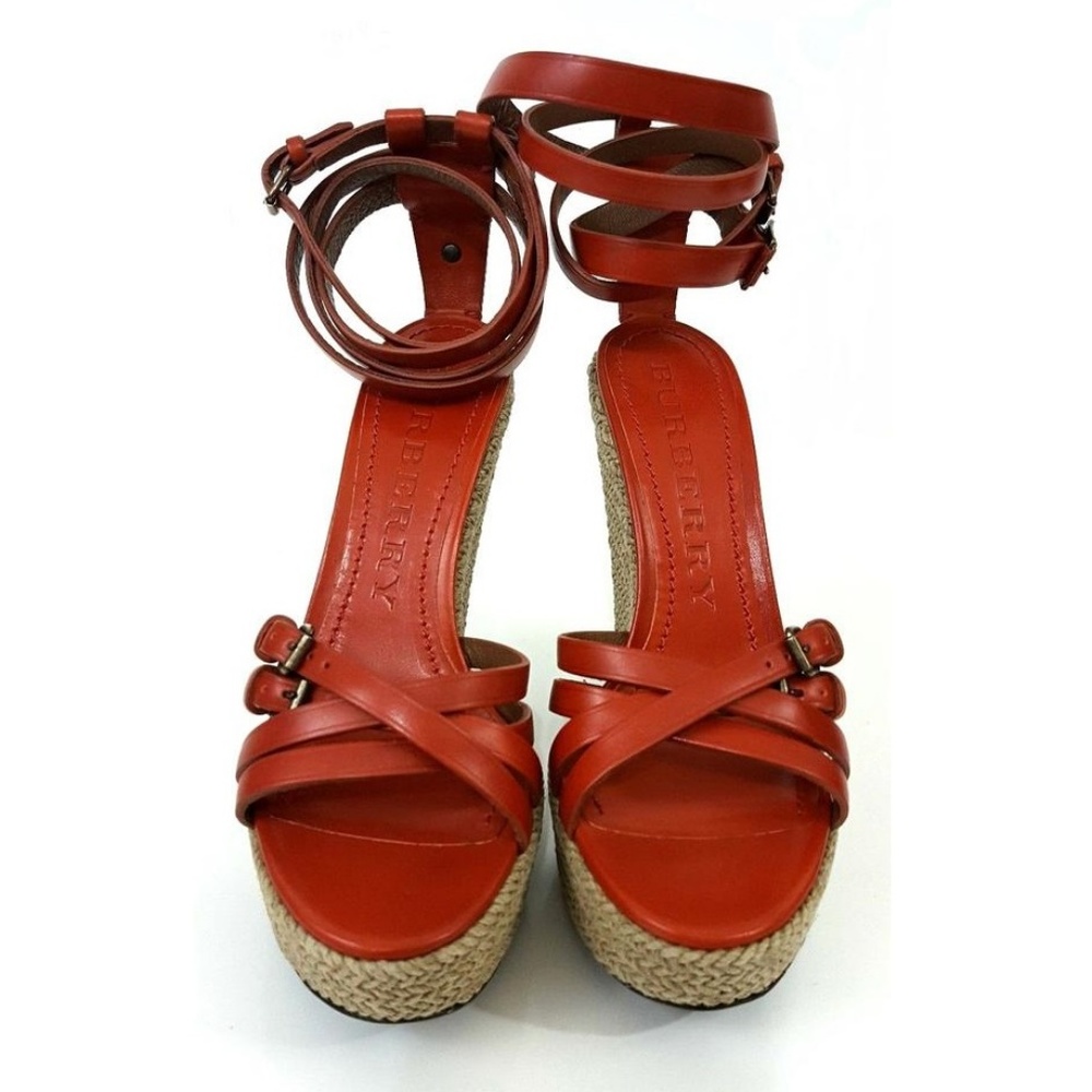 🔥NIB Burberry Devon Bridle Wedge Sandals Sz  US 9 - Picture 2 of 7